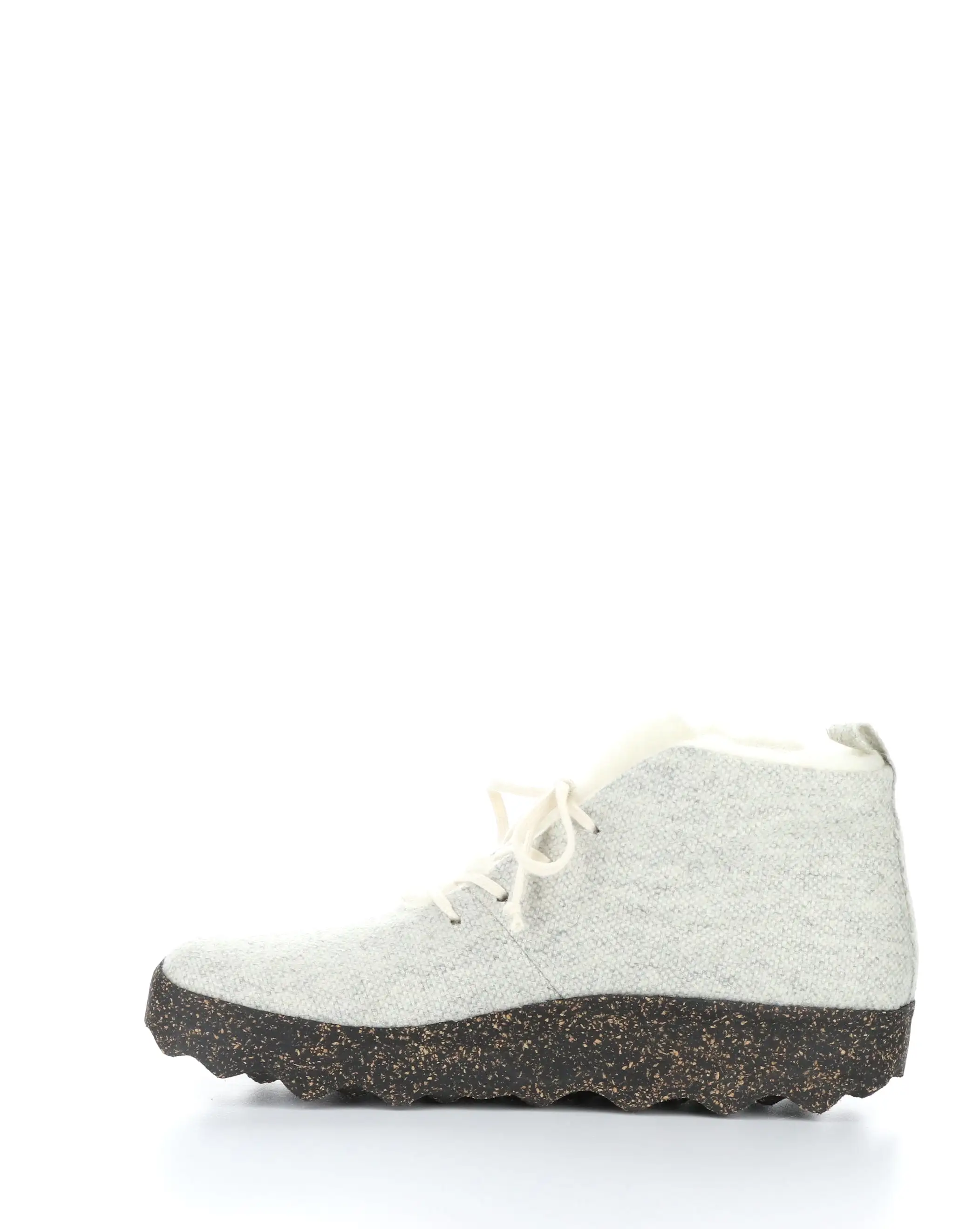 CAKE136ASP White Round Toe Boots