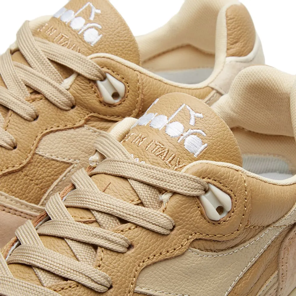 Diadora V7000 - Made in ItalyBleached Sand & Croissant