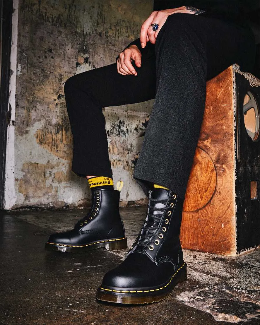 Dr Martens- 1460 Vegan Felix Rub Off Black