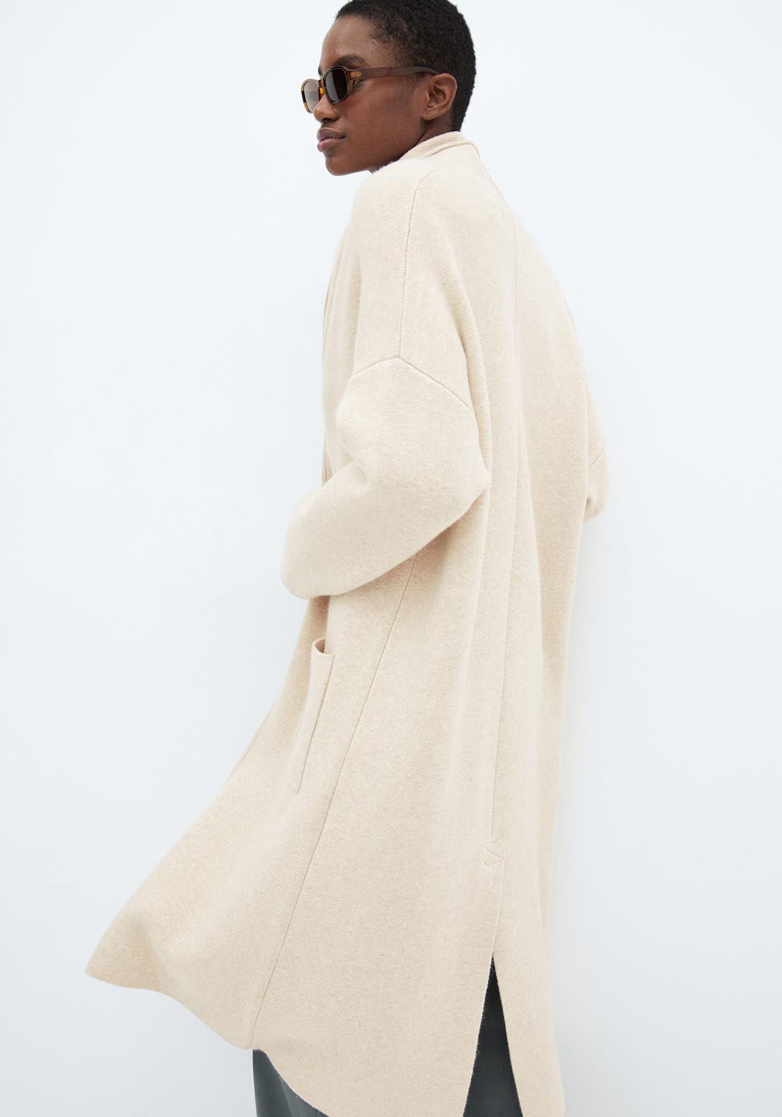 Oversized knitted coat with pockets - Light