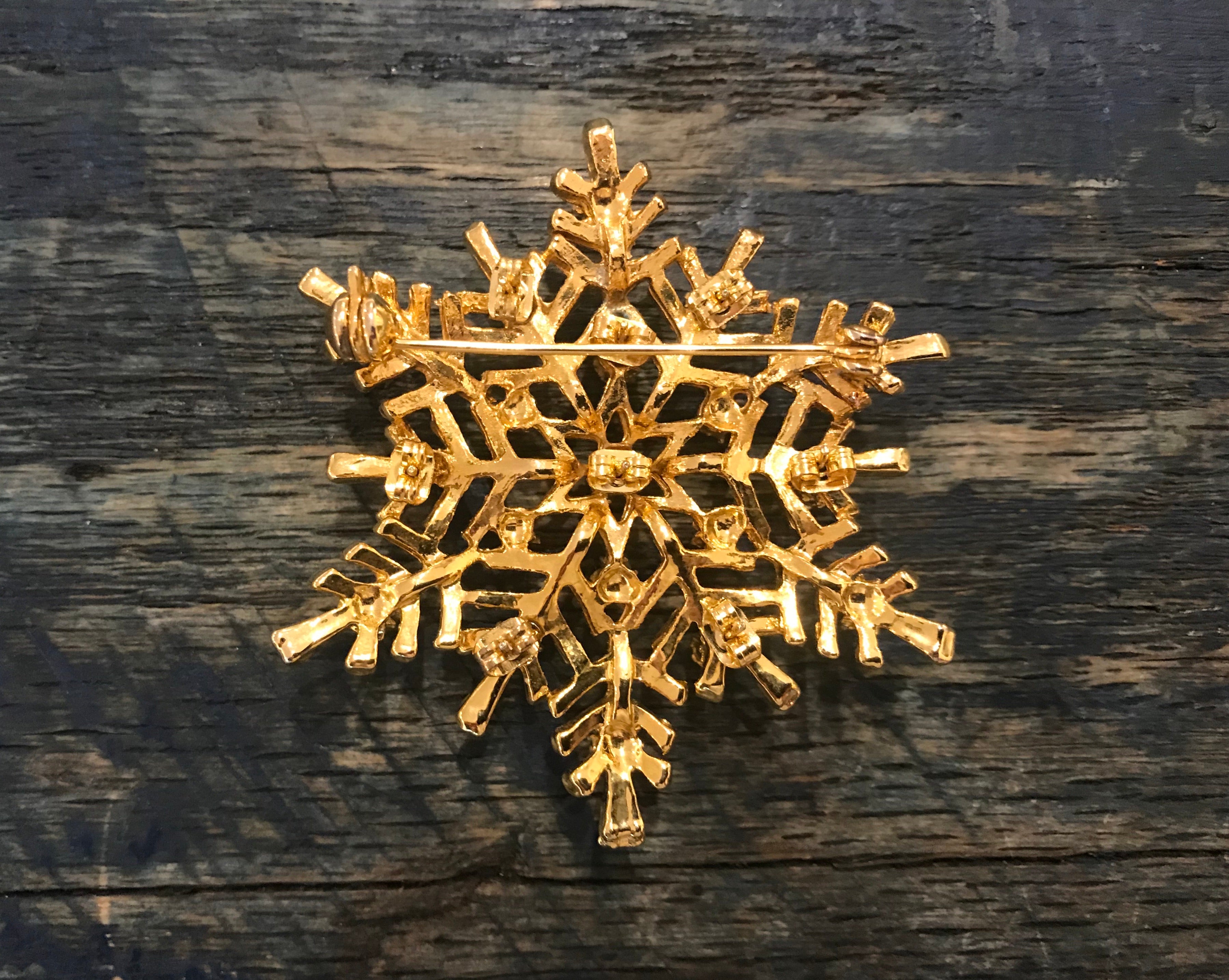 Vintage Snowflake Brooch