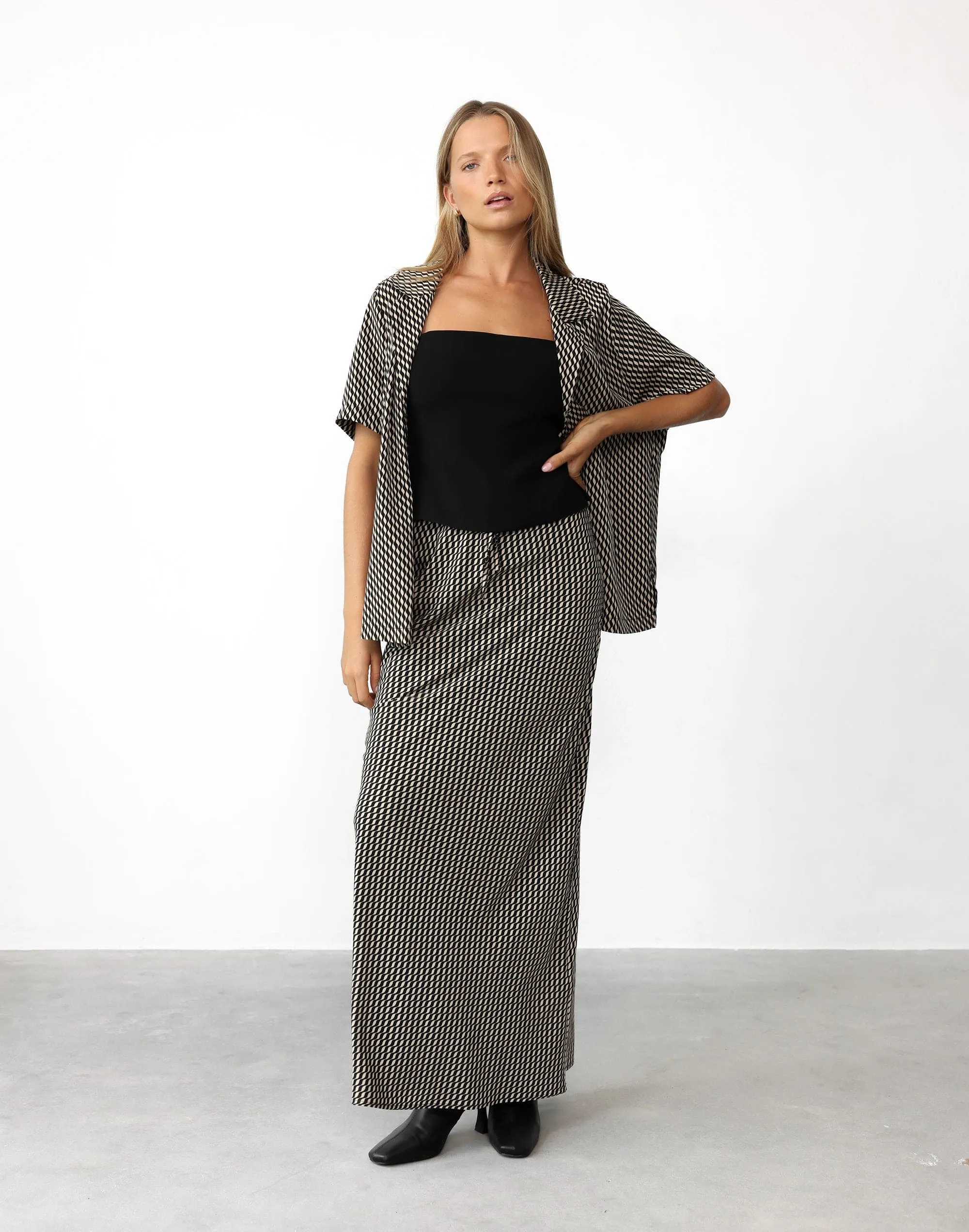 Zaya Maxi Skirt (Sand Ripple)